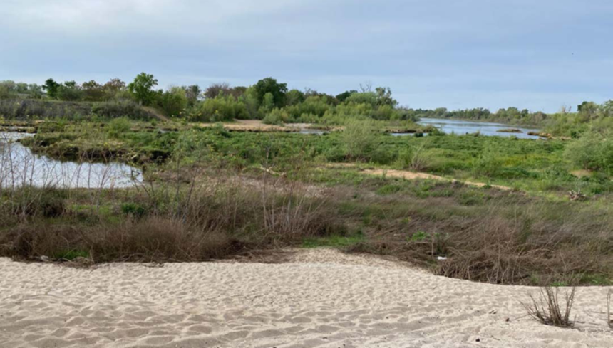 The Riffles area fishing access at the south edge of Shanghai Bend (Photo by Donna Johnston)